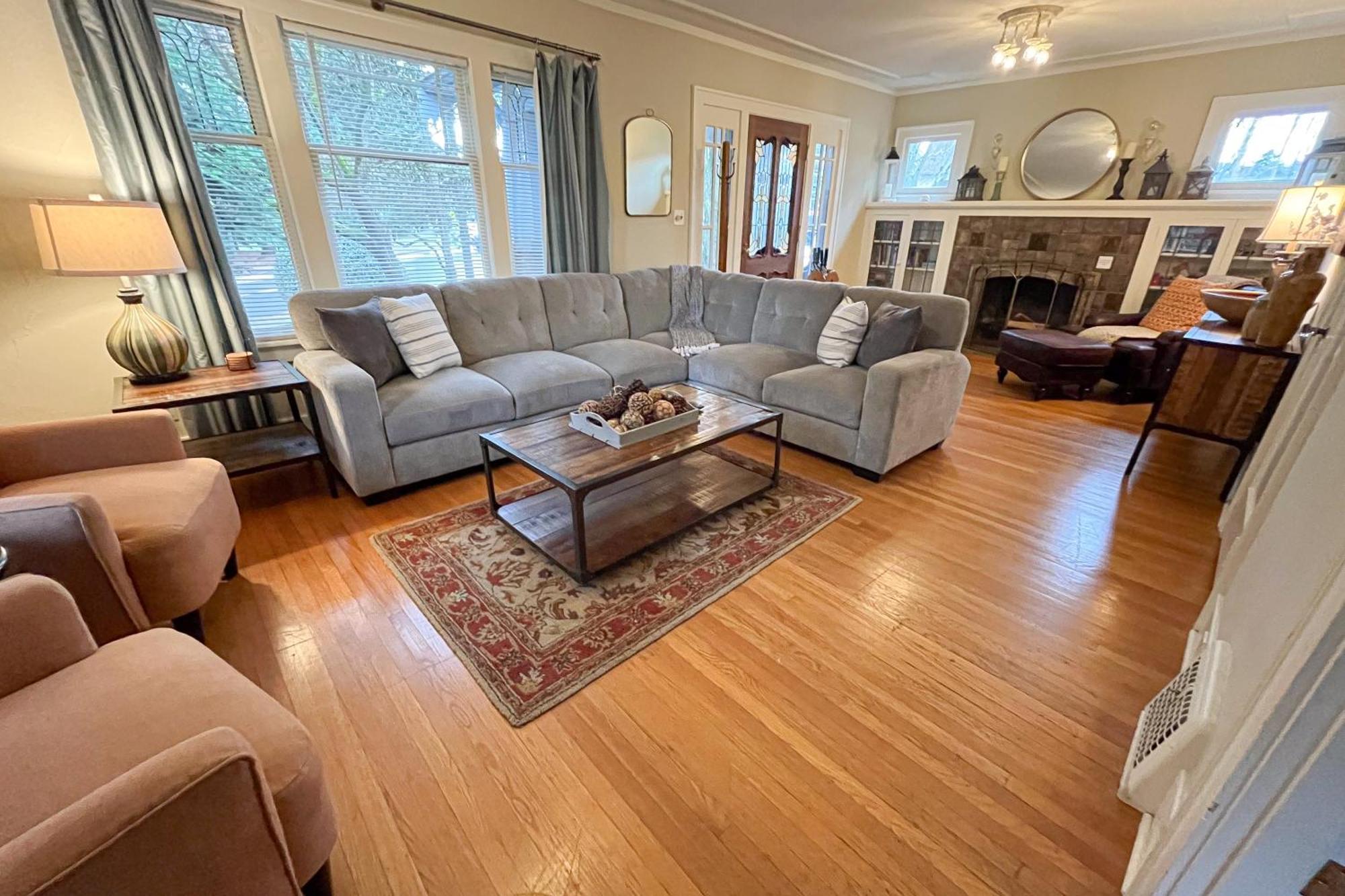 Lakefront Craftsman * Seattle