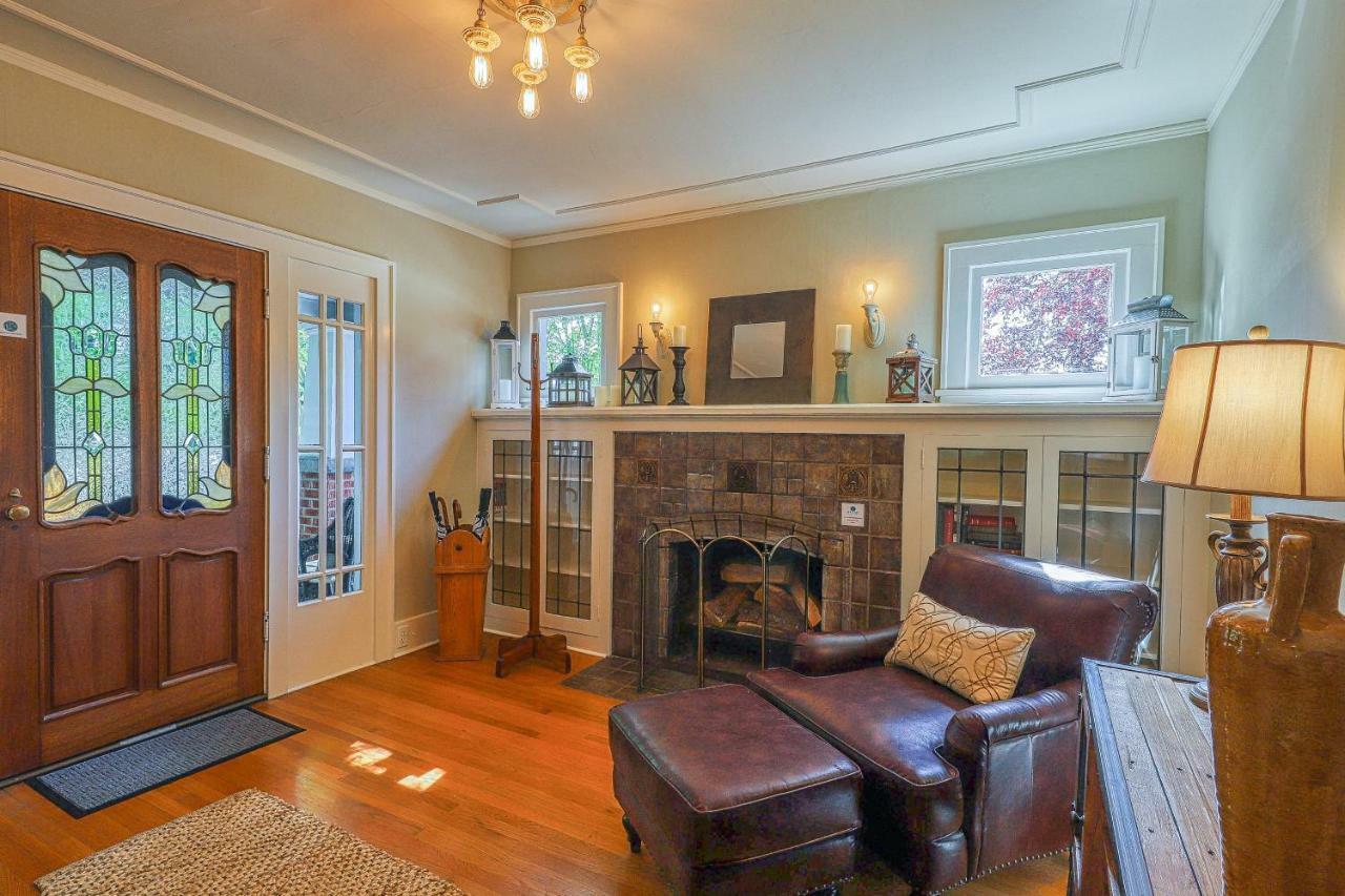Lakefront Craftsman